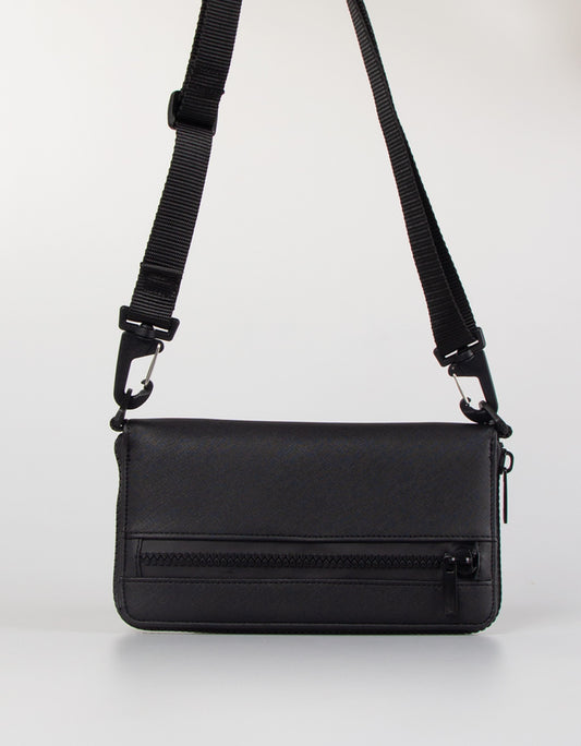 Duffel bag with shoulder strap