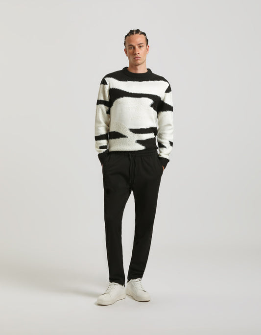 Jogger with drawstring