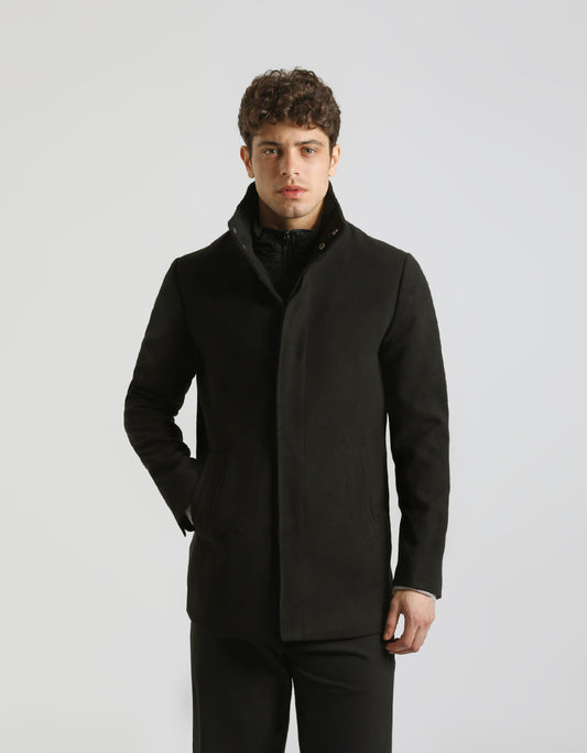 Cappotto corto con collo lupetto