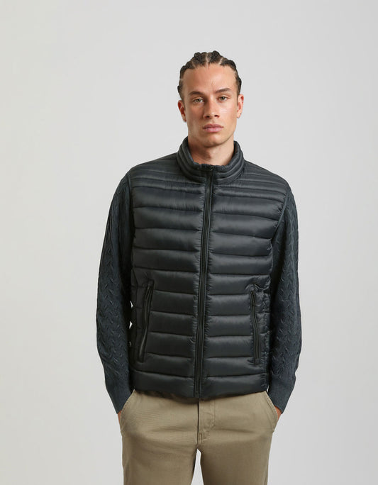 Nylon padded sleeve