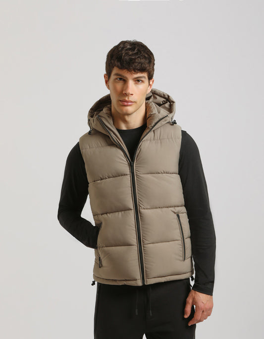 Hooded padded sleeve