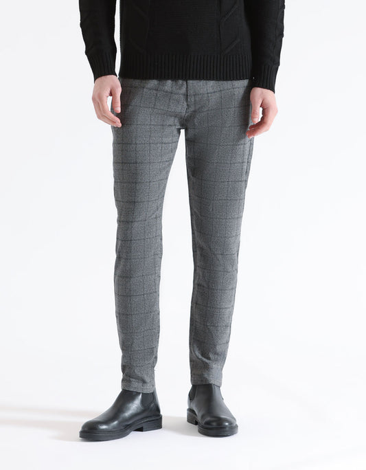 Pantaloni chino con fantasia a quadri