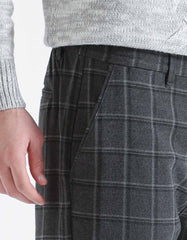 Pantaloni chino con fantasia a quadri