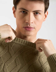 Crew-neck sweater with diamonds
