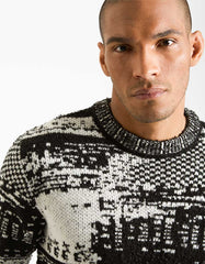 Patterned crew neck sweater