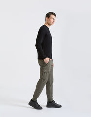 Pantaloni cargo con elastico alle caviglie