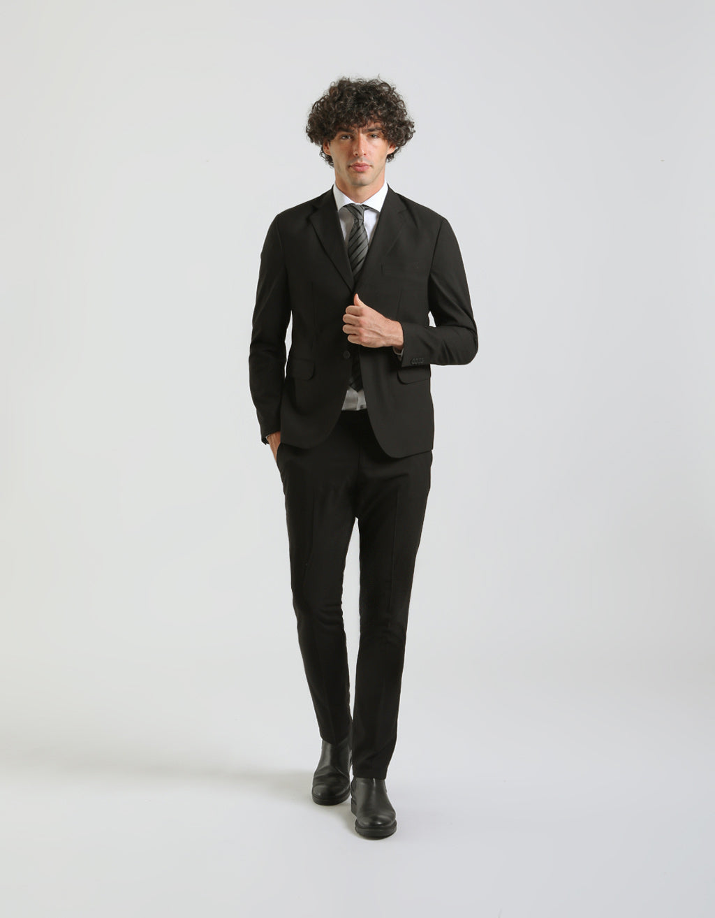 Abito tinta unita|Colore:Nero