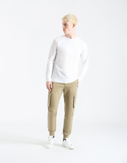 Pantaloni cargo con elastico alle caviglie
