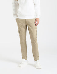 Pantaloni cargo