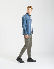 Pantaloni cargo con elastico alle caviglie