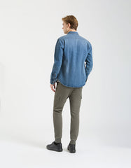 Pantaloni cargo con elastico alle caviglie