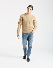 Maglia girocollo con treccia