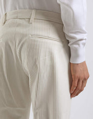 Pantaloni chino in velluto