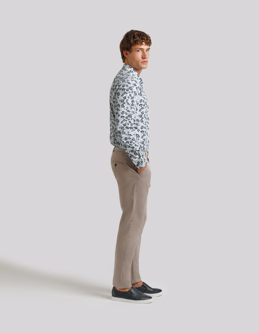 Pantalone chino in cotone|Colore:Sabbia