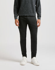 Cargo trousers with elastic at the ankles