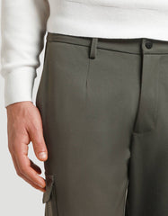 Pantaloni cargo