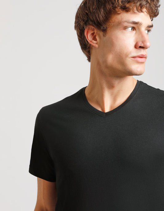 V-neck T-shirt
