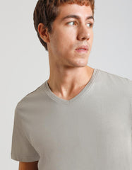 T-shirt con scollo a V