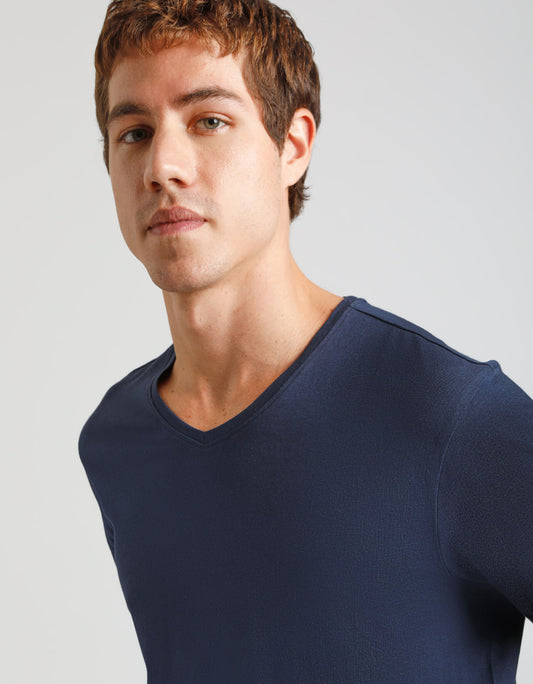 V-neck T-shirt