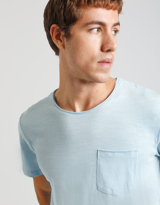 T-shirt con taschino