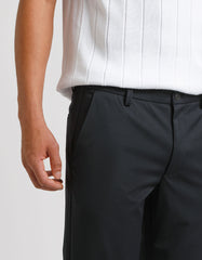 Pantaloni chino in nylon