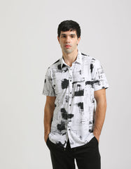 Stretch fabric half sleeve shirt with patterned