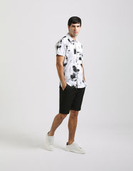 Stretch fabric half sleeve shirt with patterned