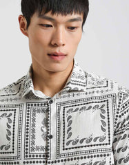 Half-sleeve 100% cotton shirt with pattern
