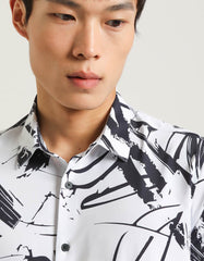 Stretch fabric half sleeve shirt with patterned