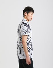 Stretch fabric half sleeve shirt with patterned