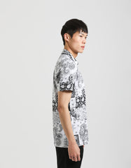 Stretch fabric half sleeve shirt with patterned