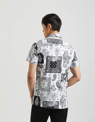 Stretch fabric half sleeve shirt with patterned