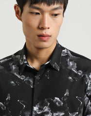 Stretch fabric half sleeve shirt with patterned