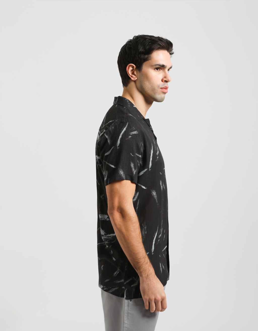 Camicia mezza manica fantasia 100% viscosa|Colore:Nero