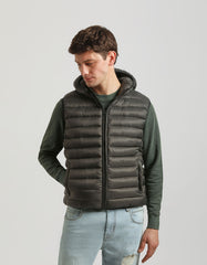 Hooded padded sleeve