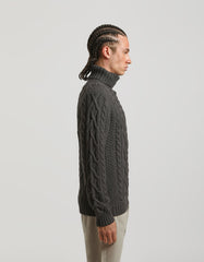 Turtle neck sweater