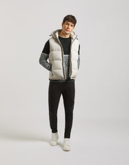 Hooded padded sleeve
