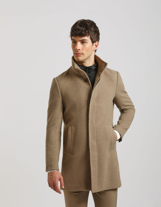 Cappotto collo lupetto