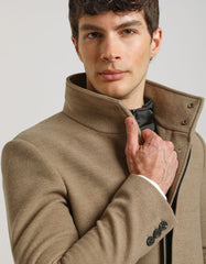 Cappotto collo lupetto