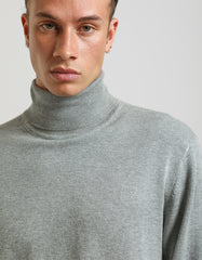Turtleneck sweater in viscose blend