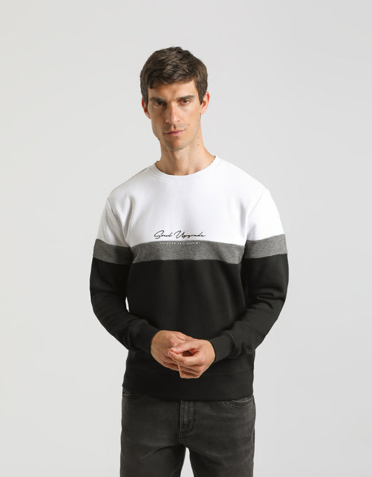 Crew neck sweater