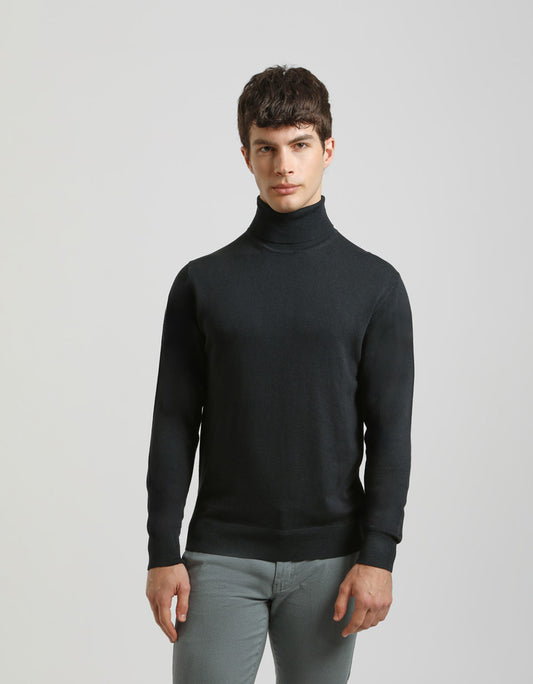Turtleneck sweater in viscose blend