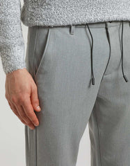 Chino trousers with drawstring
