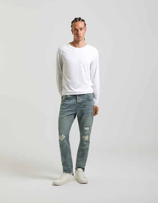 Regular fit jeans with rips