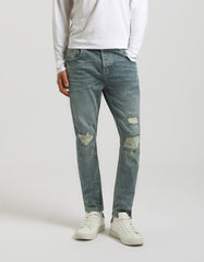 Regular fit jeans with rips