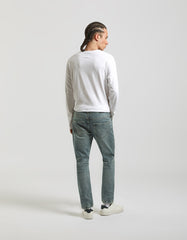 Regular fit jeans with rips