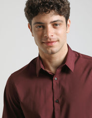 Camicia tinta unita in tessuto elastico