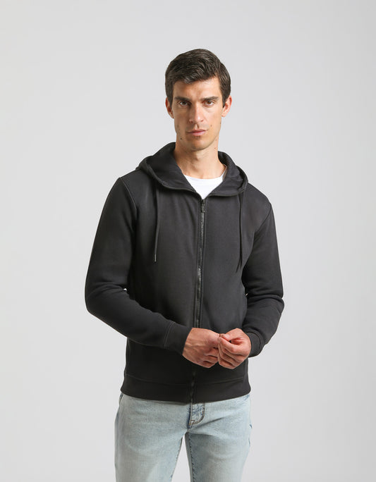 Hooded sweatshirt with zip