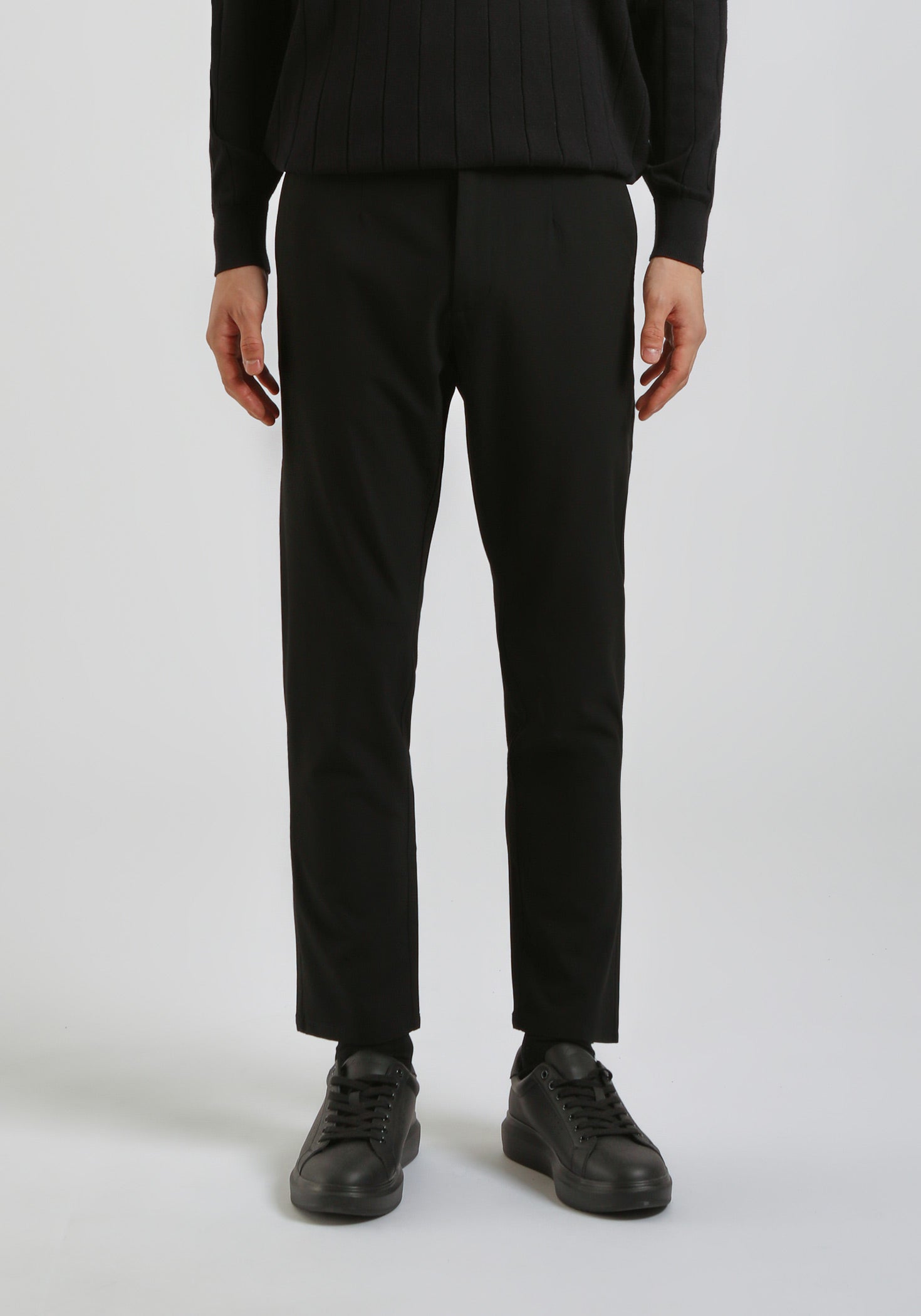 Pantaloni chino misto viscosa|Colore:Nero