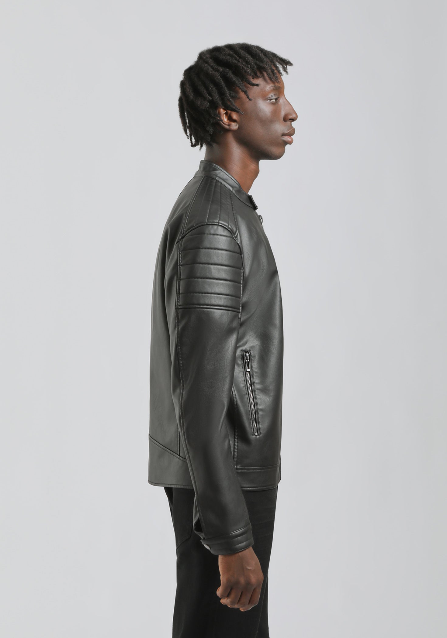 Giubbotto biker effetto pelle|Colore:Nero